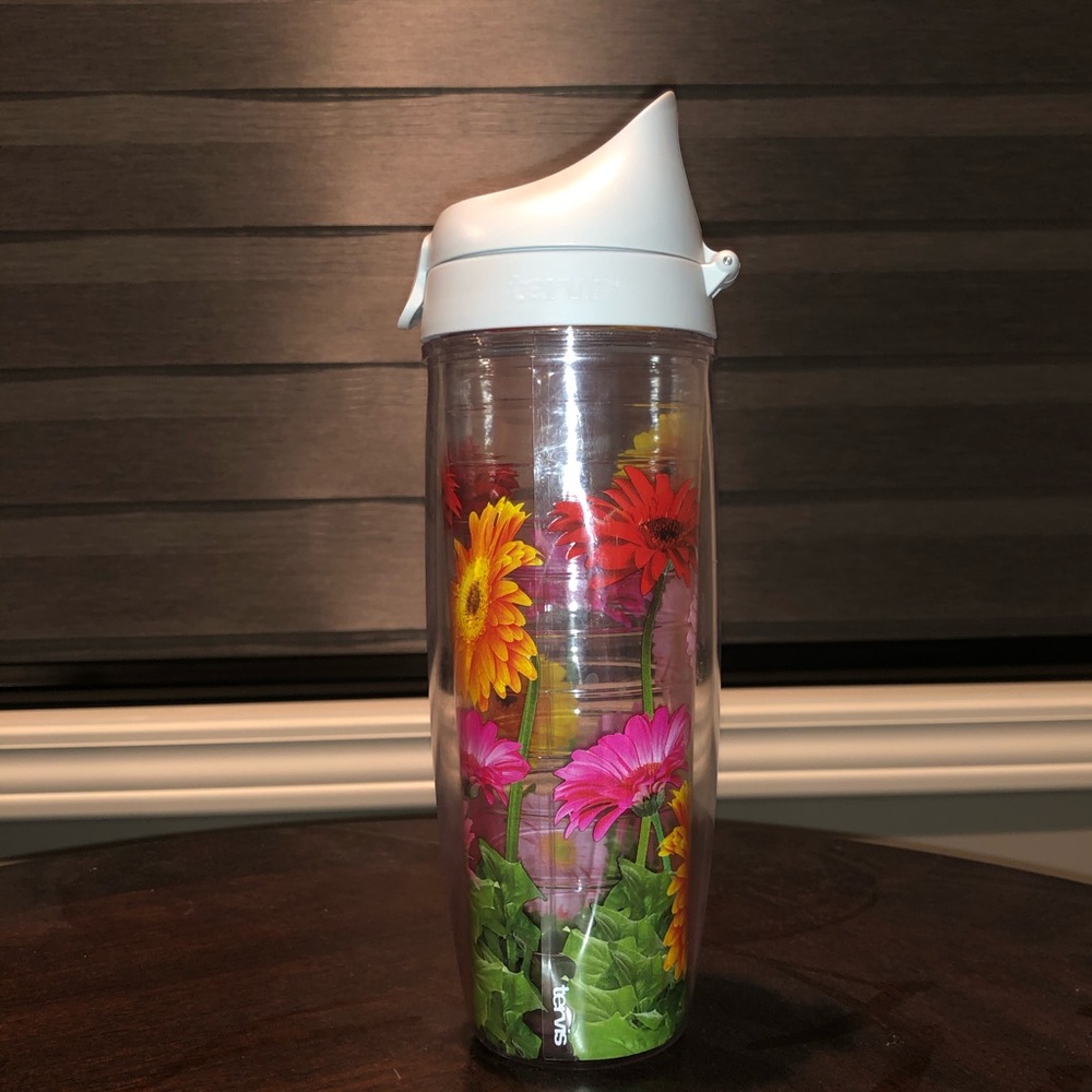 Tervis Hot and cold Tumbler/Thermos/Bottle 24oz